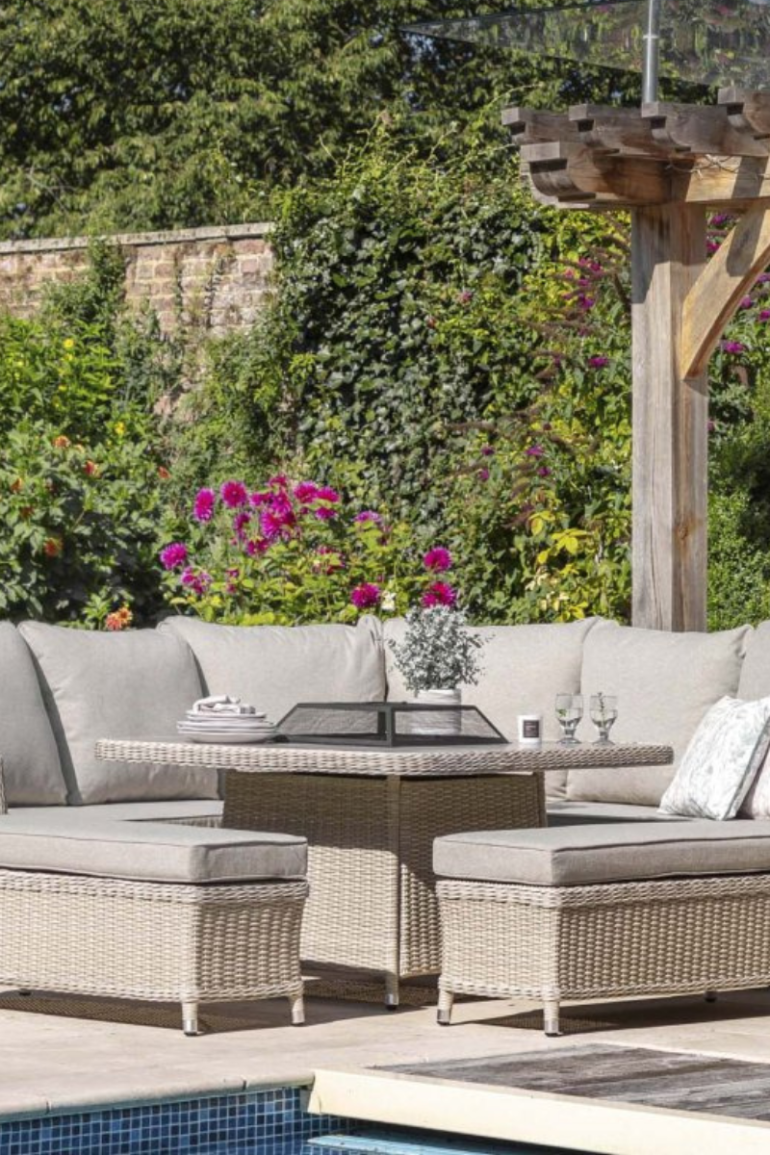 Frontera Corner Dining Set